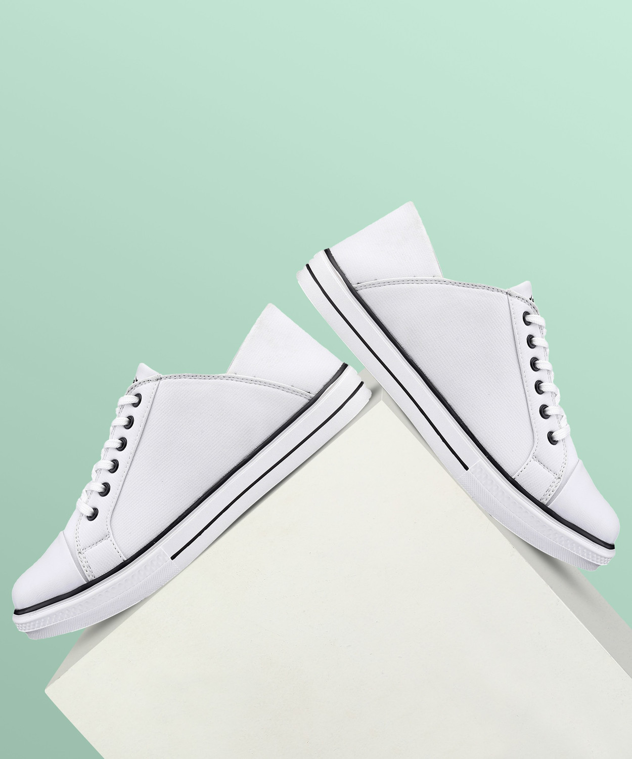 Kraasa white hotsell shoes