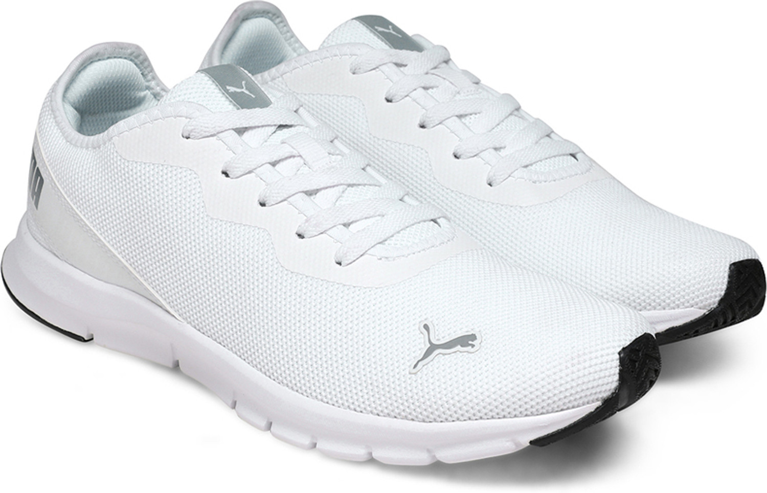 Hustle V2 Running Shoes For Men  (White)