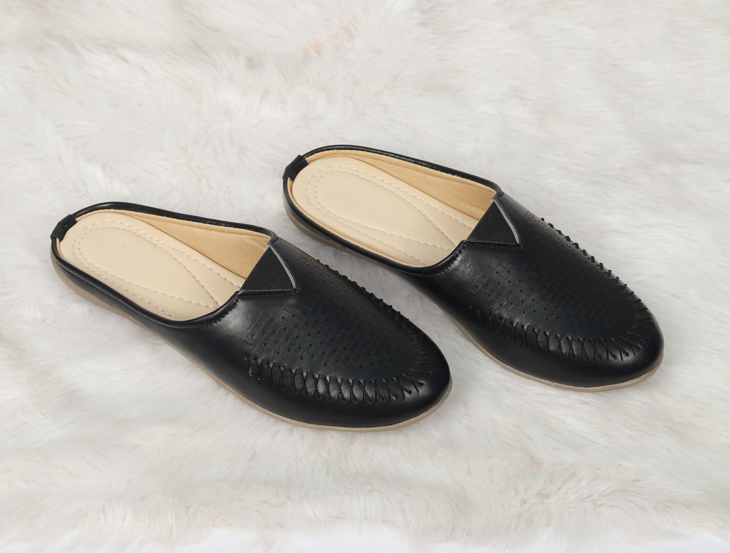 Image of K' Footlance Loafers For Women (Black , 9)