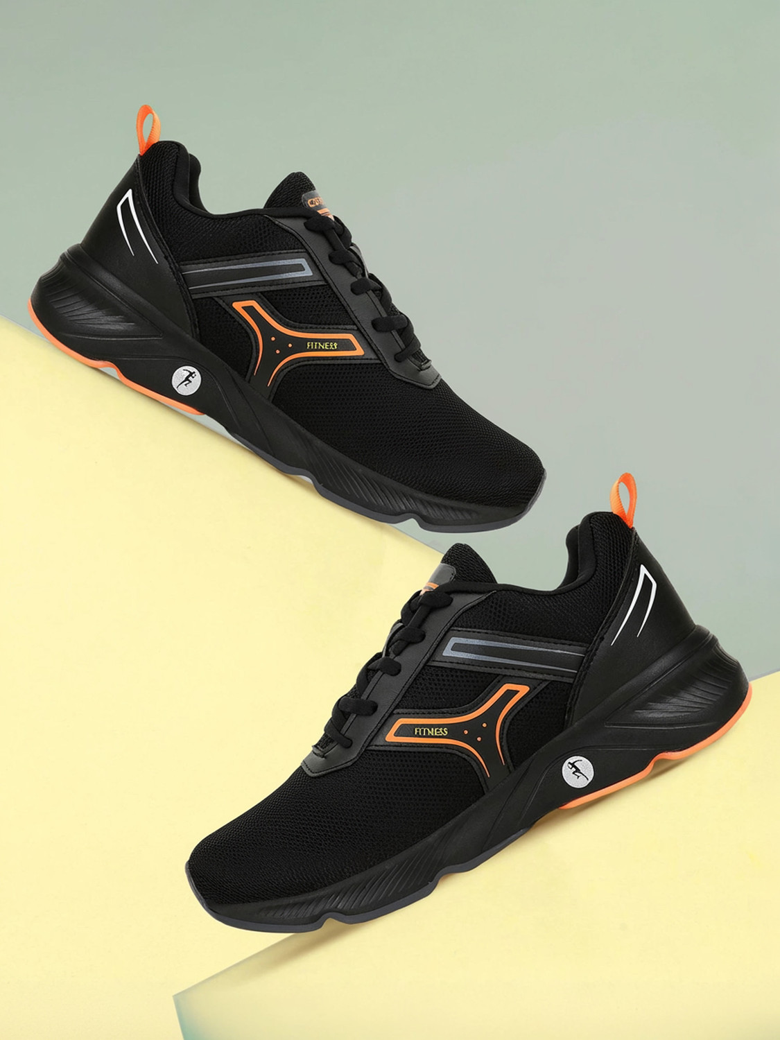 HURRICANE Men’s Running Shoes Black – 50% Off at ₹840