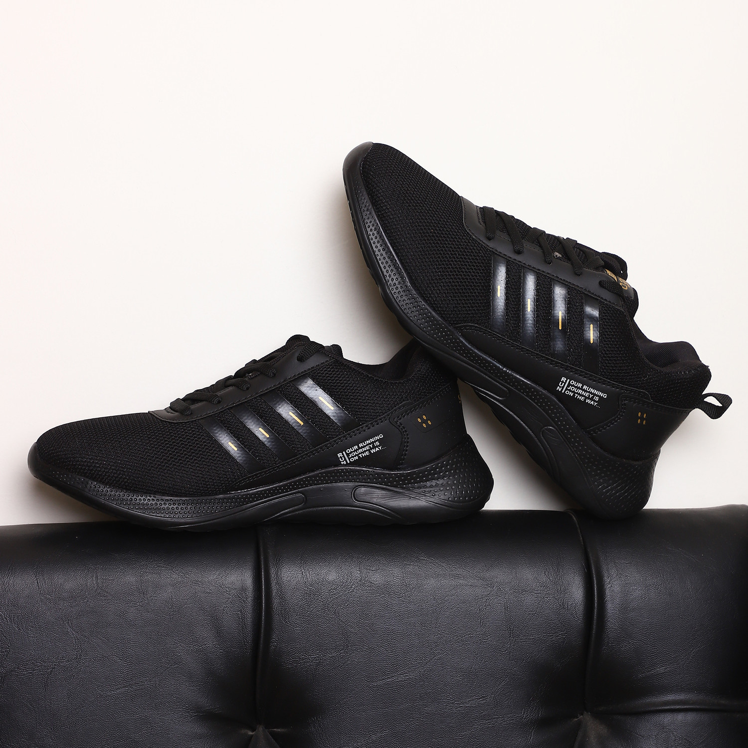 Image of STAED Men's Lightweight Running Shoes Breathable Mesh Lace-Up Sneakers EVA Sole Outdoors For Men (Black , 7)