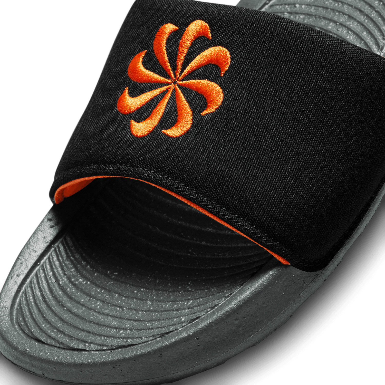 Image of NIKE Men NIKE VICTORI ONE NN SLIDE Slides