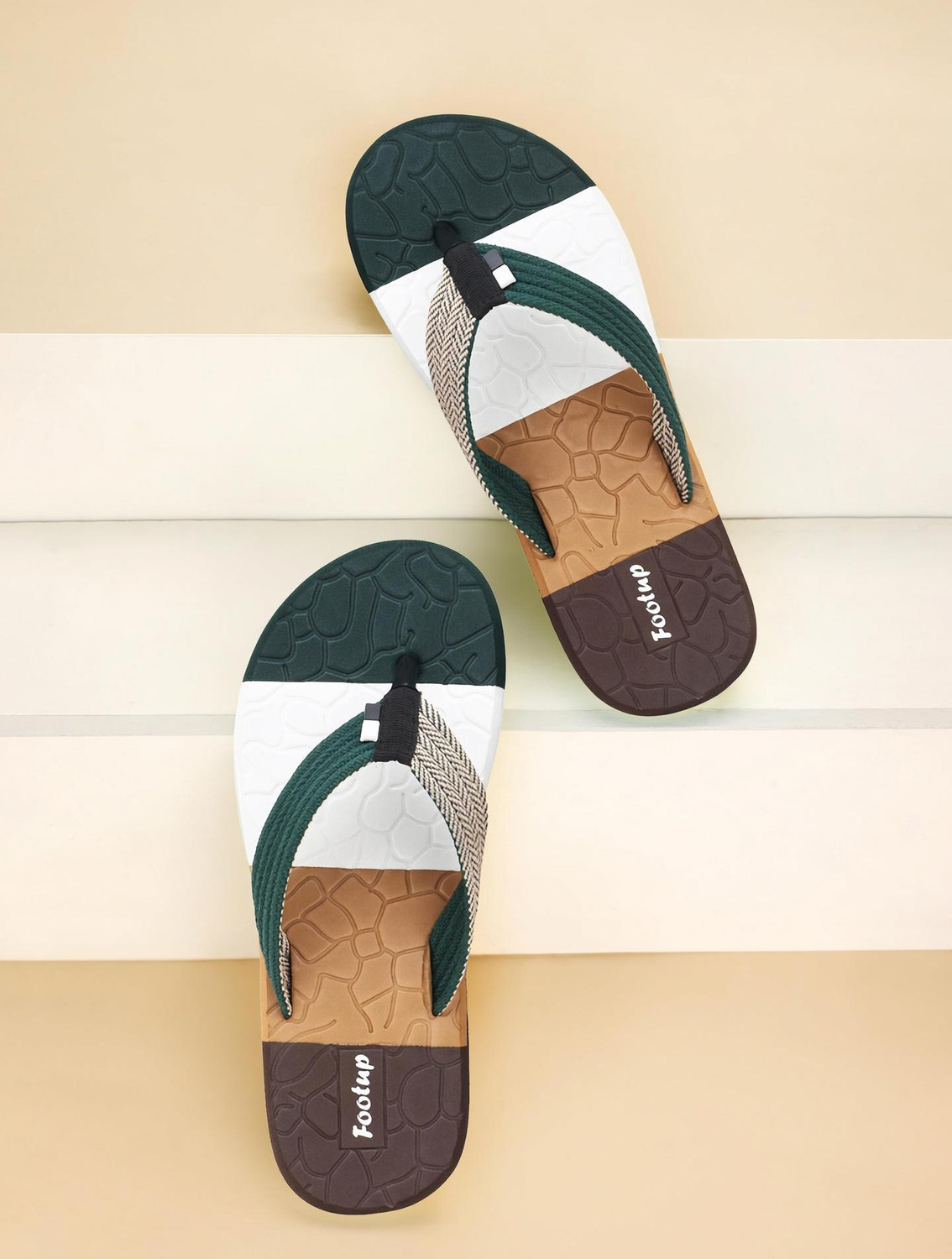 Men's Light Comfortable And Stylish Multicolor Fabrication Slippers (Pack Of 1) Flip Flops  (Multicolor 9)