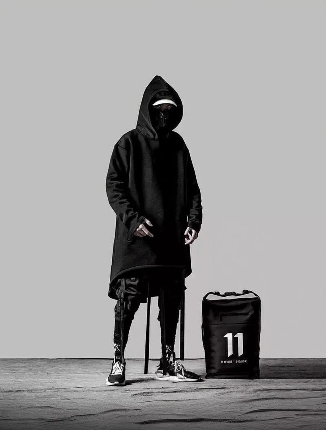 Image of navar Men Full Sleeve Solid Hooded Sweatshirt