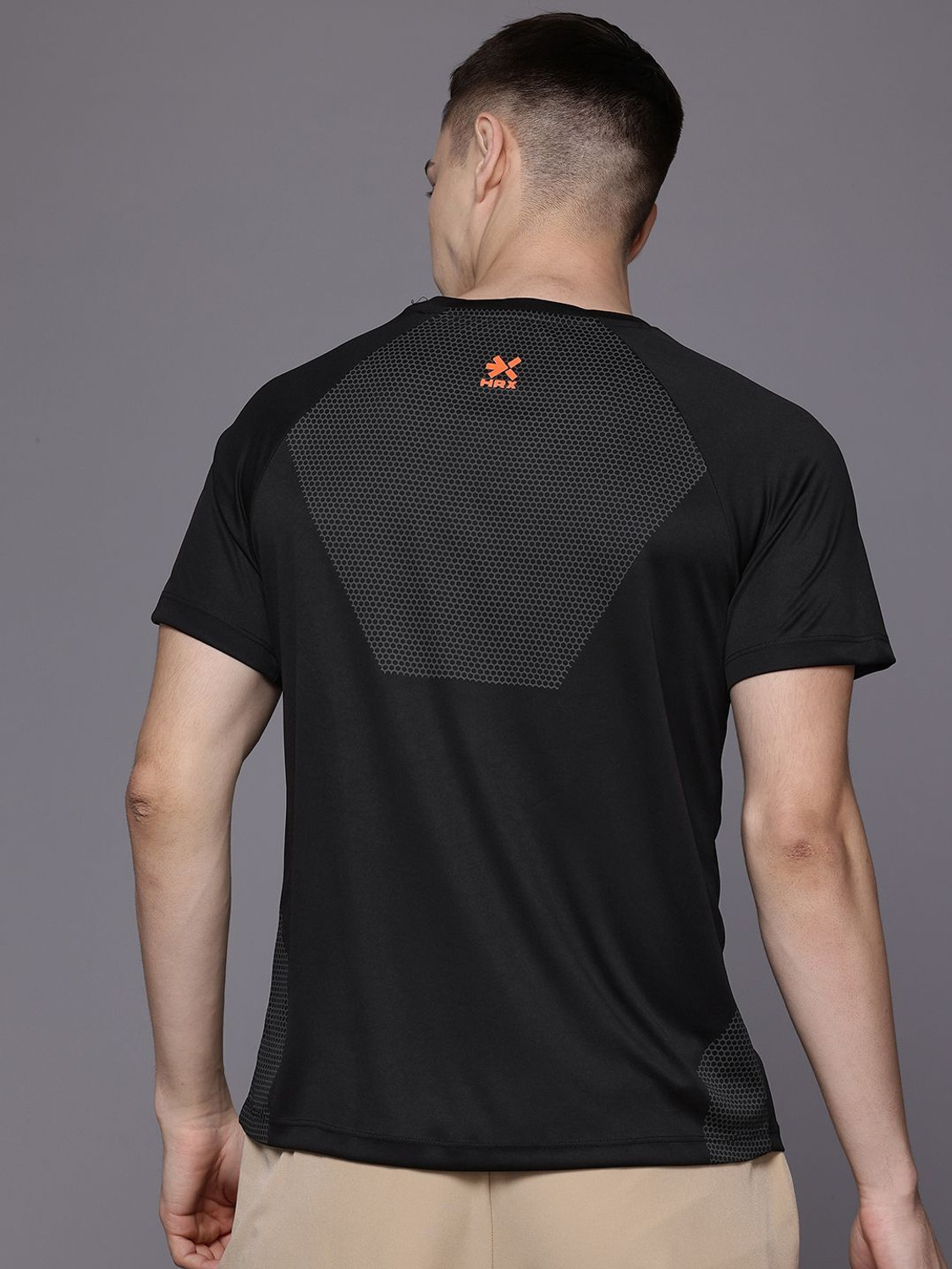 Image of HRX by Hrithik Roshan Men Printed Round Neck Polyester Black T-Shirt