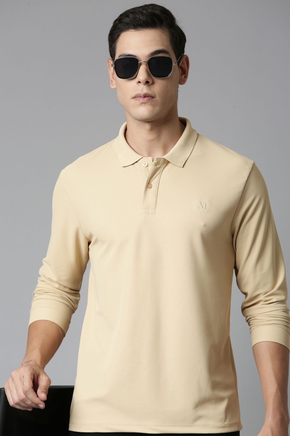 Image of TRIPR Men Solid Mandarin Collar Cotton Blend Navy Blue T-Shirt