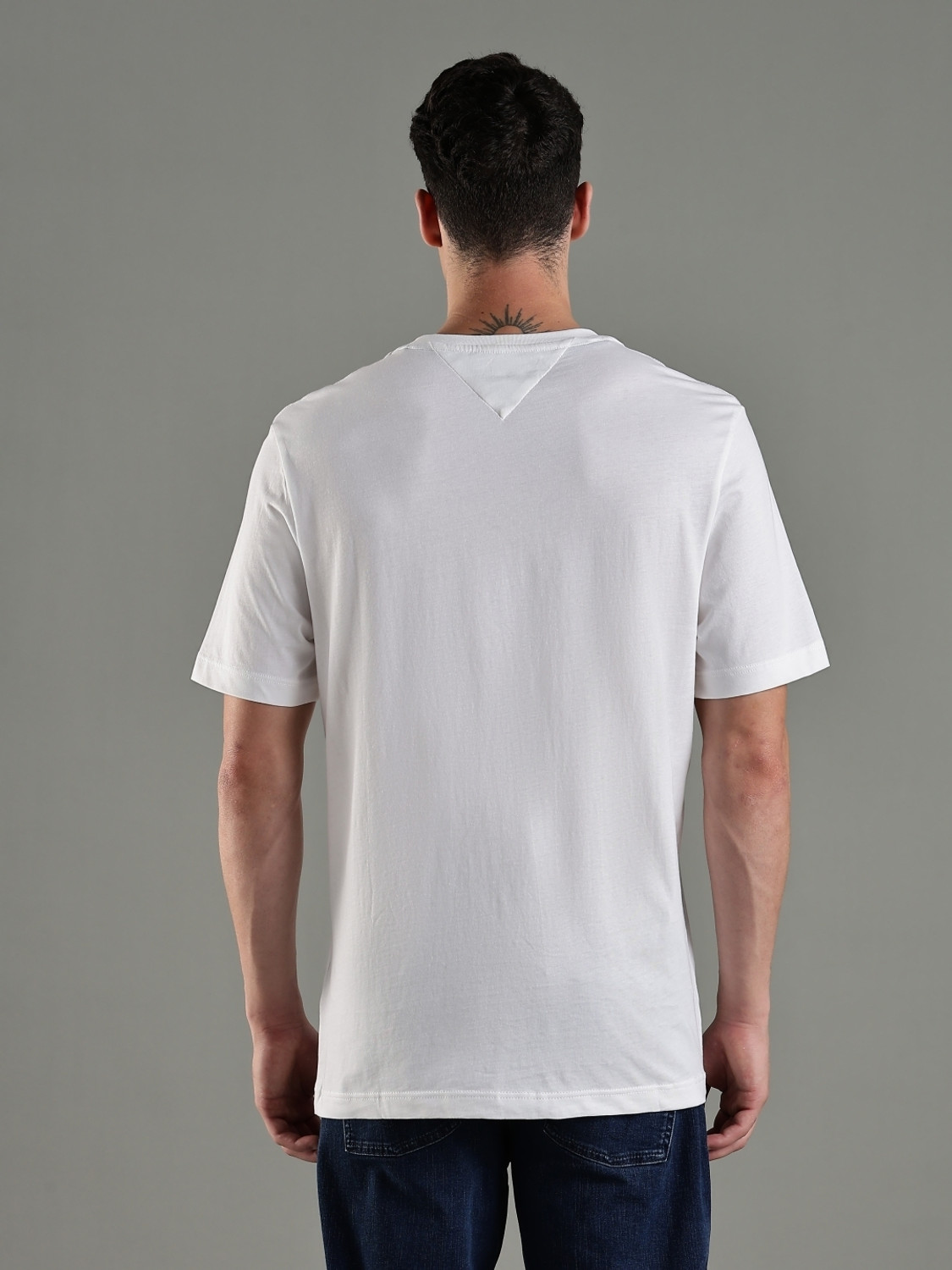 Image of TOMMY HILFIGER Men Printed Crew Neck Pure Cotton White T-Shirt