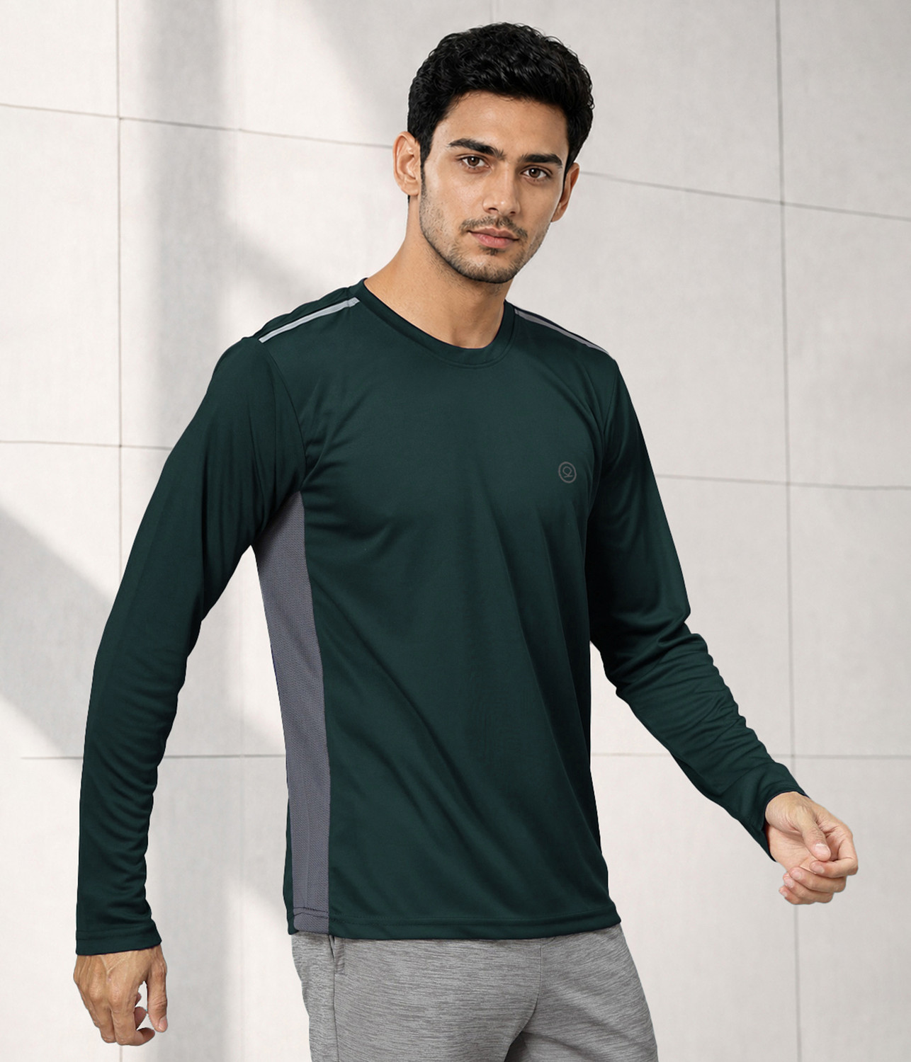 Image of CHKOKKO Men Colorblock Round Neck Polyester Maroon, Black T-Shirt