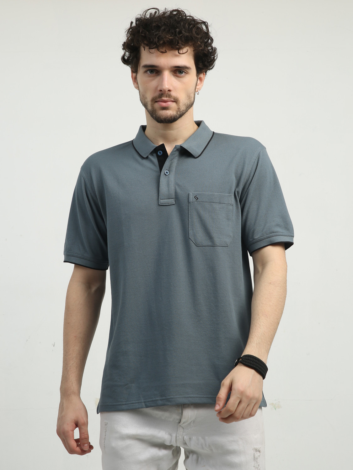 Image of Classic Polo Men Solid Polo Neck Cotton Blend Grey T-Shirt