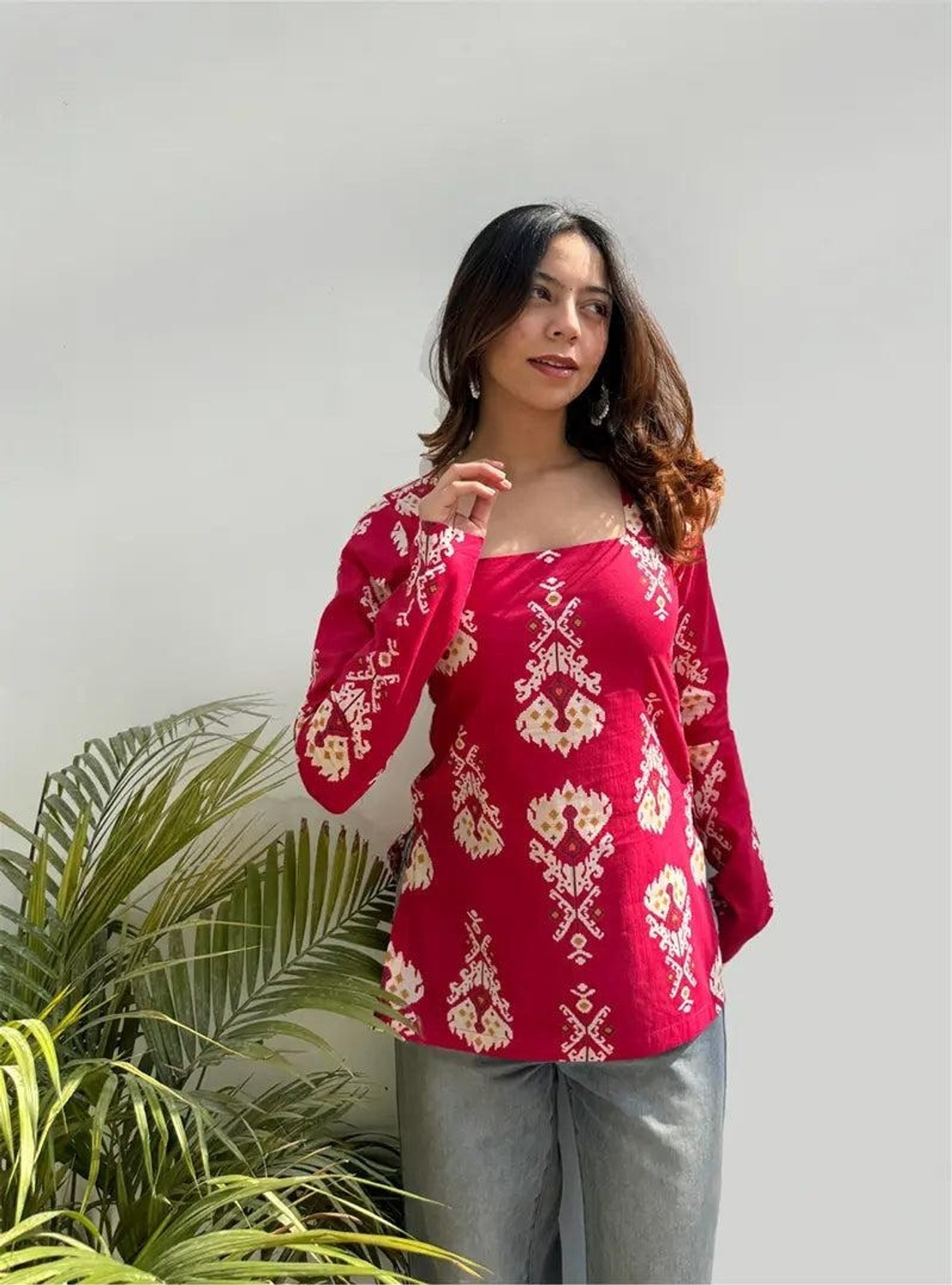 Sangouri Women Printed Straight Kurta