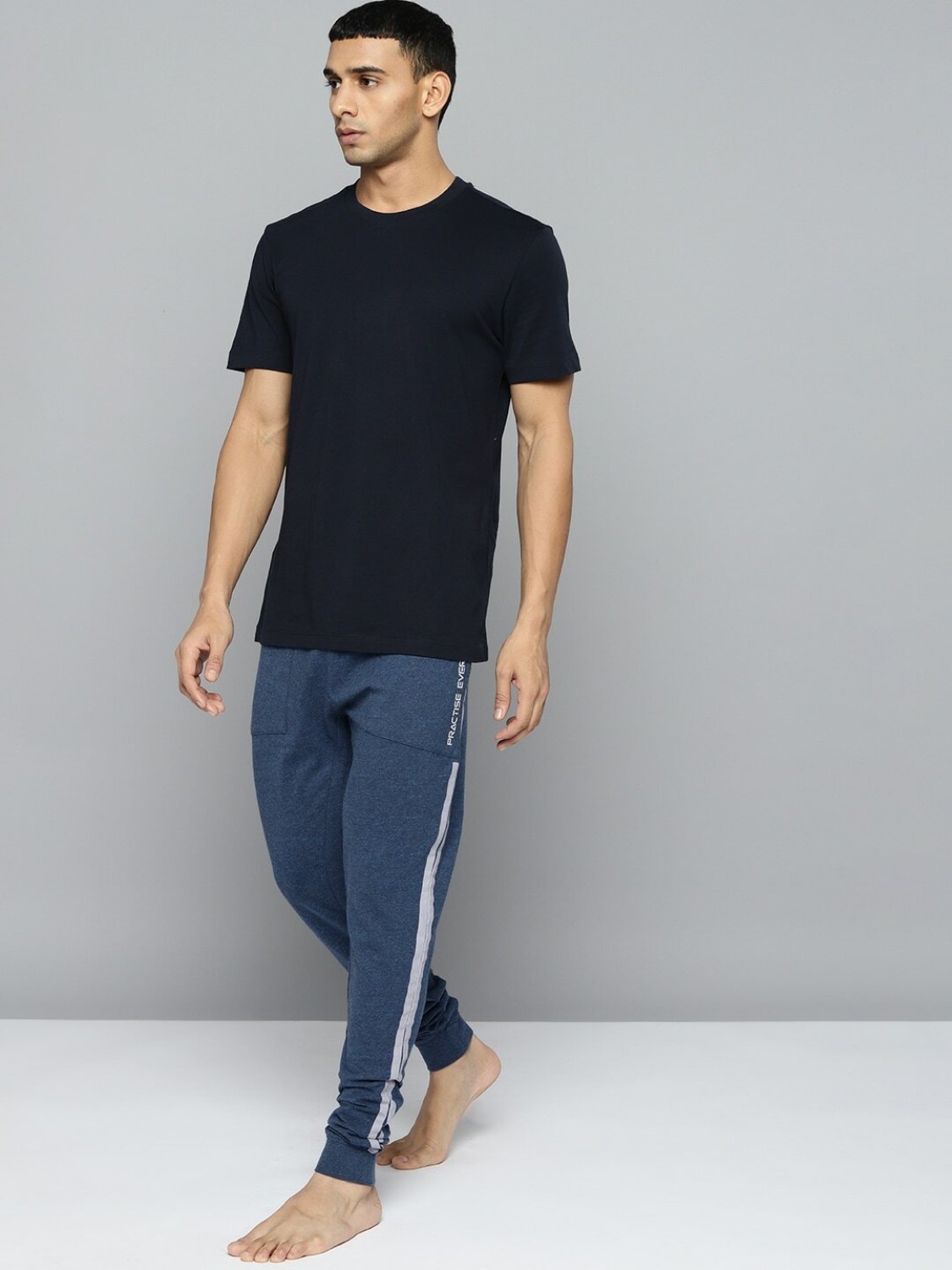 30 OFF on HRX Active by Hrithik Roshan Grey Solid Track Pants on Myntra   PaisaWapascom