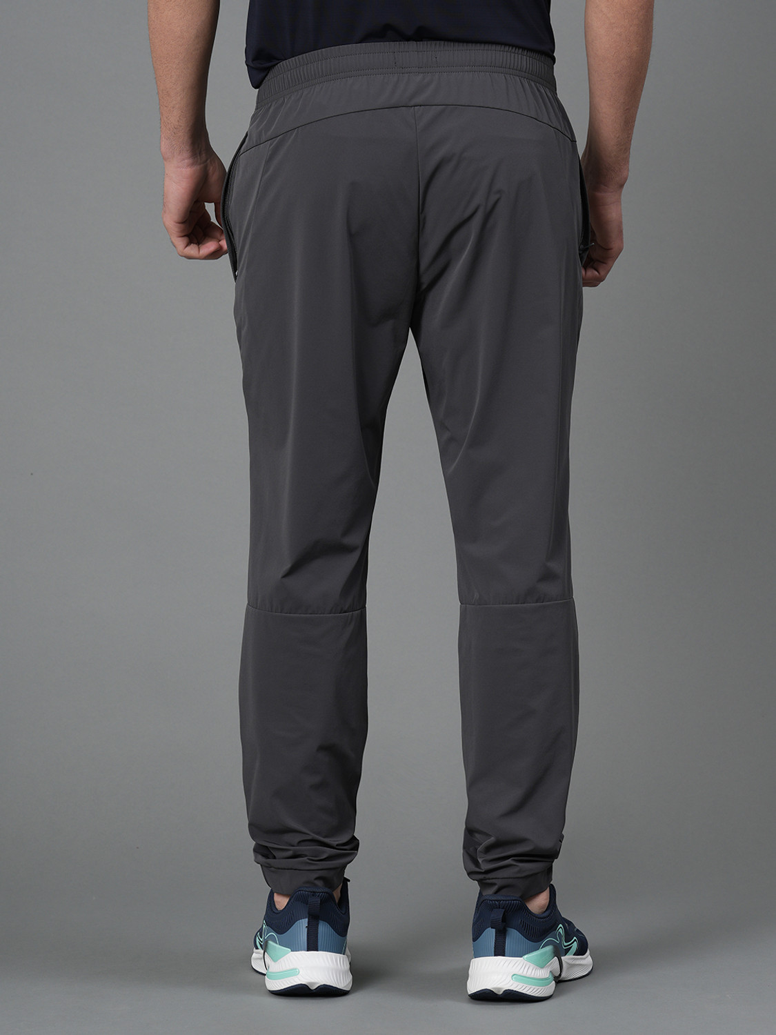 Red tape track clearance pants