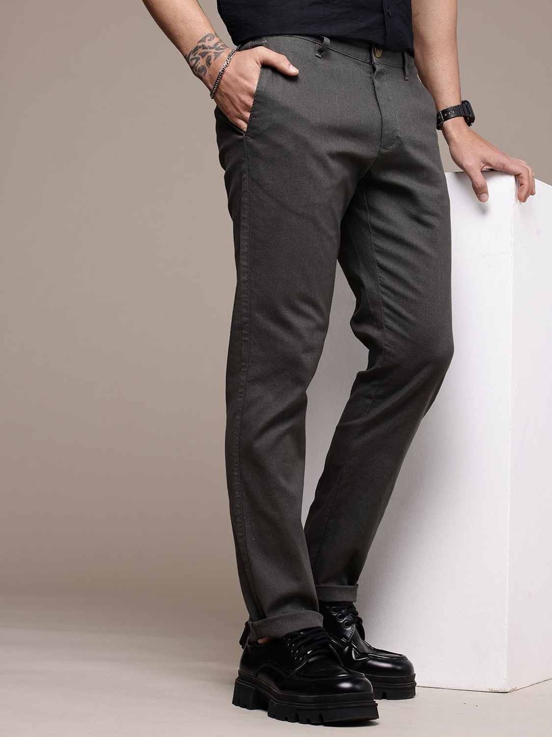 Image of rani Men Relaxed Black Cotton Blend Trousers
