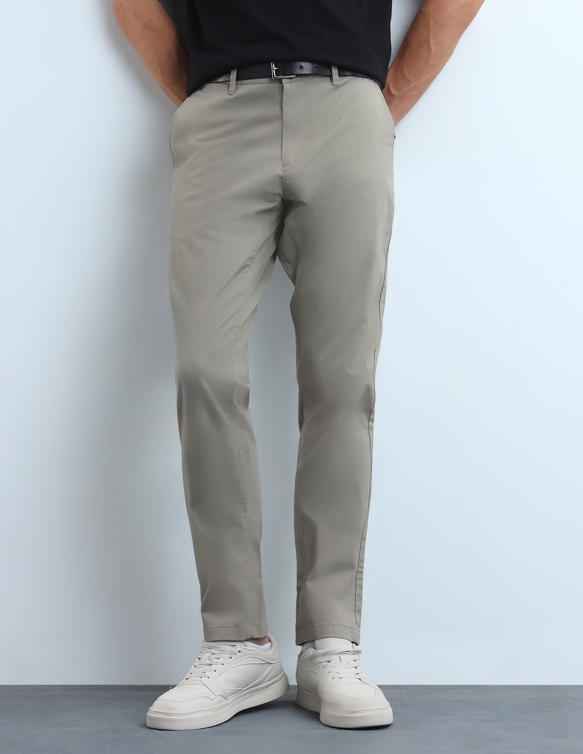 Image of FLYING MACHINE Men Tapered Brown Cotton Blend Trousers