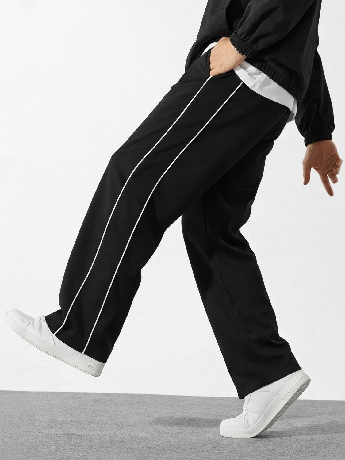 Image of rani Men Relaxed Black Cotton Blend Trousers