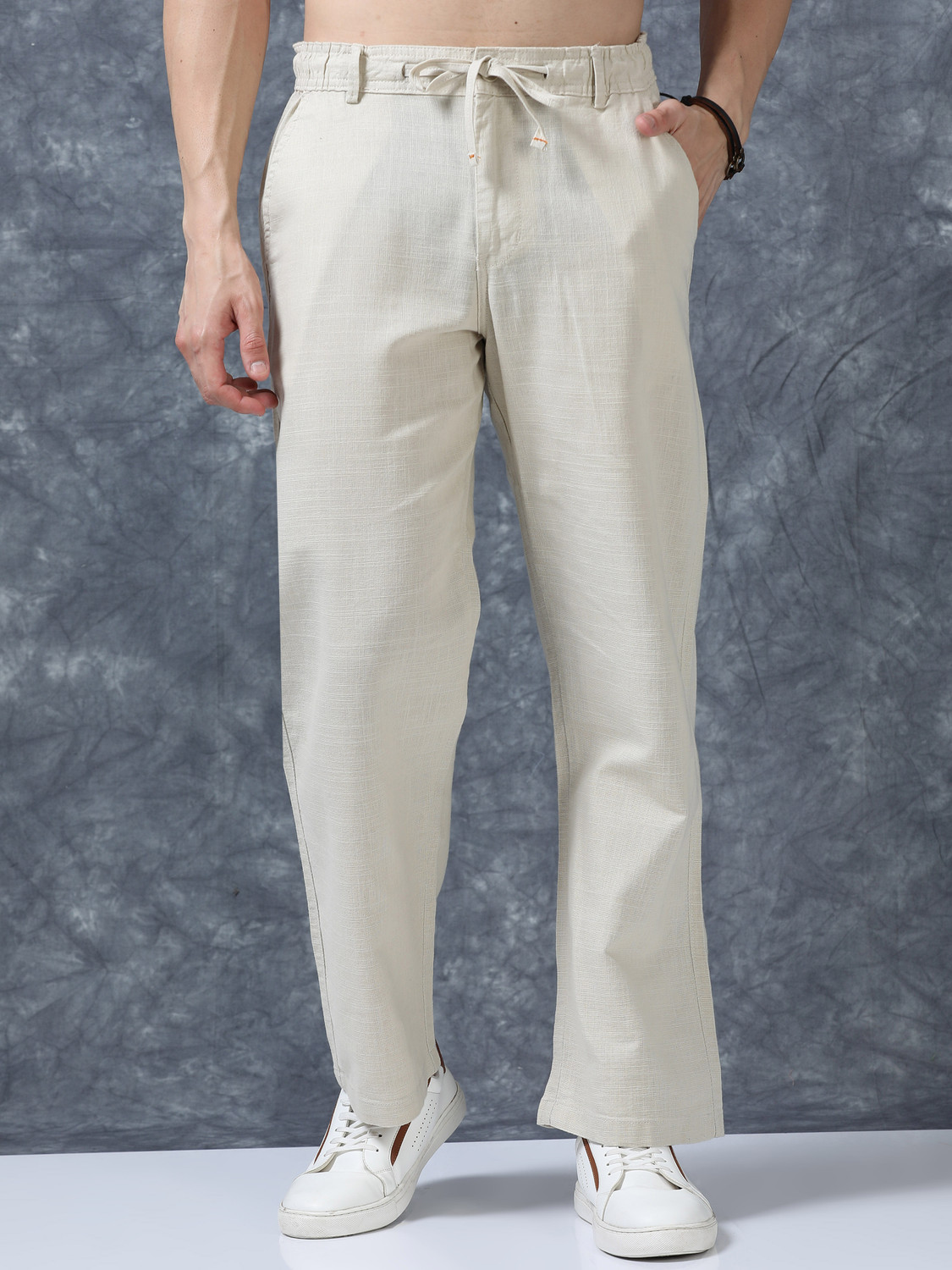 Image of Roadster Men Loose Fit Green Cotton Blend Trousers