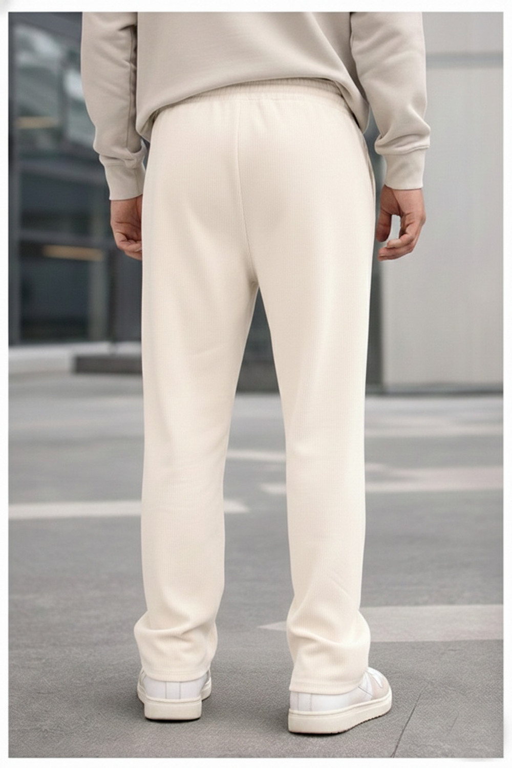 Image of Roadster Men Relaxed Multicolor Cotton Blend Trousers