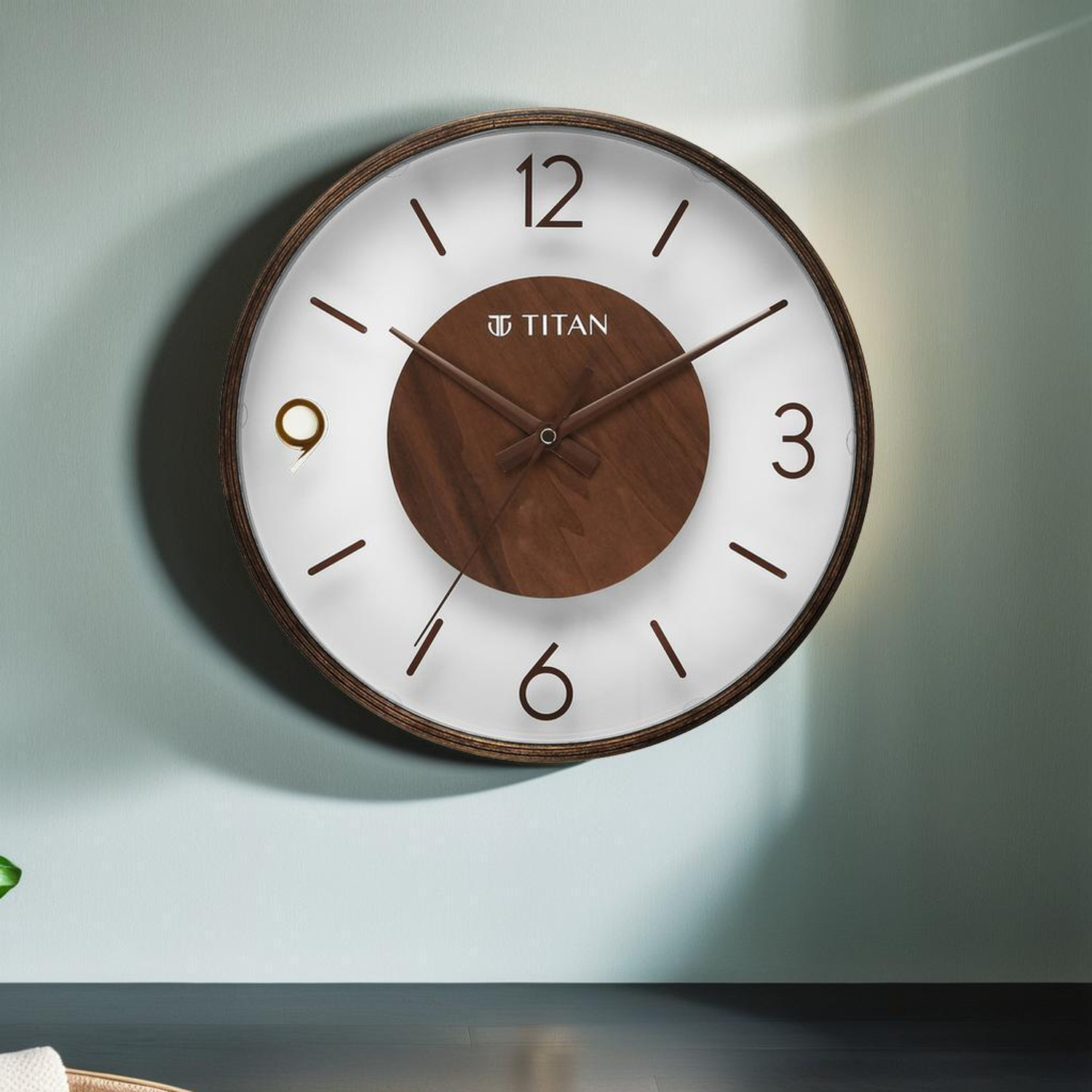 Titan Analog 30 cm X 30 cm Wall Clock