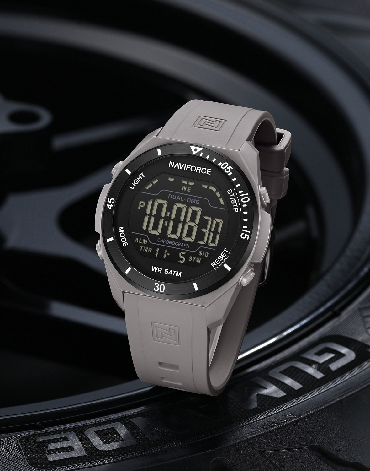 Image of NAVIFORCE Grey Dial with Rosegold Accents and Grey Silicone Strap Analog Watch - For Women NF7125 Perfect fusion of Fashion styling