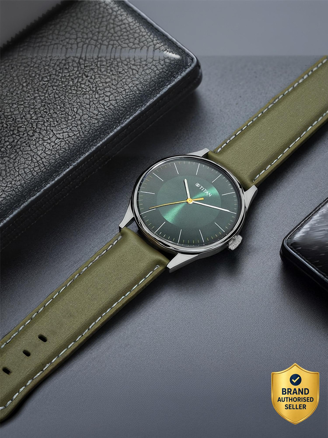 NN1802SL04 Analog Men's Watch – Classic Design, ₹1795