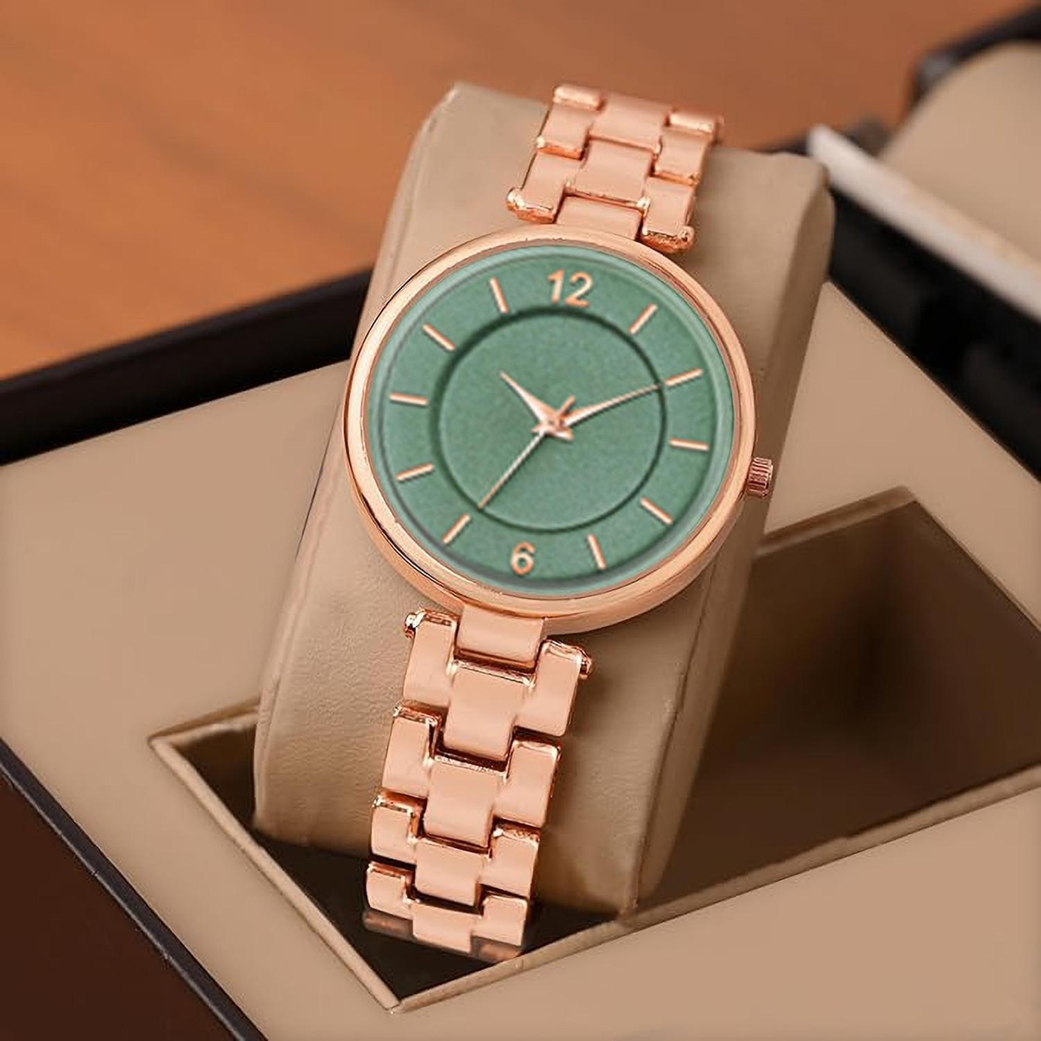 Image of TheHotPickz Vintage Watch Analog Watch - For Women Vintage Gold Chain Strap Women's Watch with Green Dial