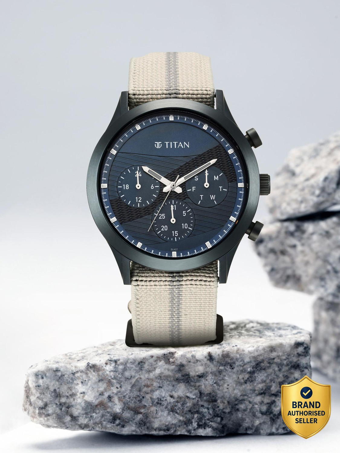 90129QP01 Analog Watch - For Men