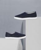 Yk Girls Slip on Sneakers (Black, 14-15 Years)