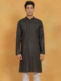 VASTRAMAY Men Solid Straight Kurta (Black)