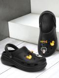 Roadster Women Clogs (Black , 6)