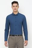 PETER ENGLAND Men Solid Formal Blue Shirt