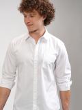 HIGHLANDER Men Solid Casual White Shirt