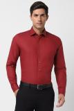 VAN HEUSEN Men Solid Formal Red Shirt