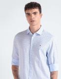 TOMMY HILFIGER Men Printed Casual Blue Shirt