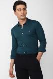 PETER ENGLAND Men Solid Casual Blue Shirt