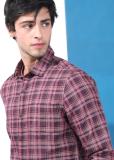 HIGHLANDER Men Checkered Casual Red Shirt