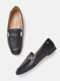 CARLTON LONDON Loafers For Women (Navy , 7)