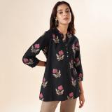 Akkriti by Pantaloons Casual Printed Women Black, Gold, Pink Top