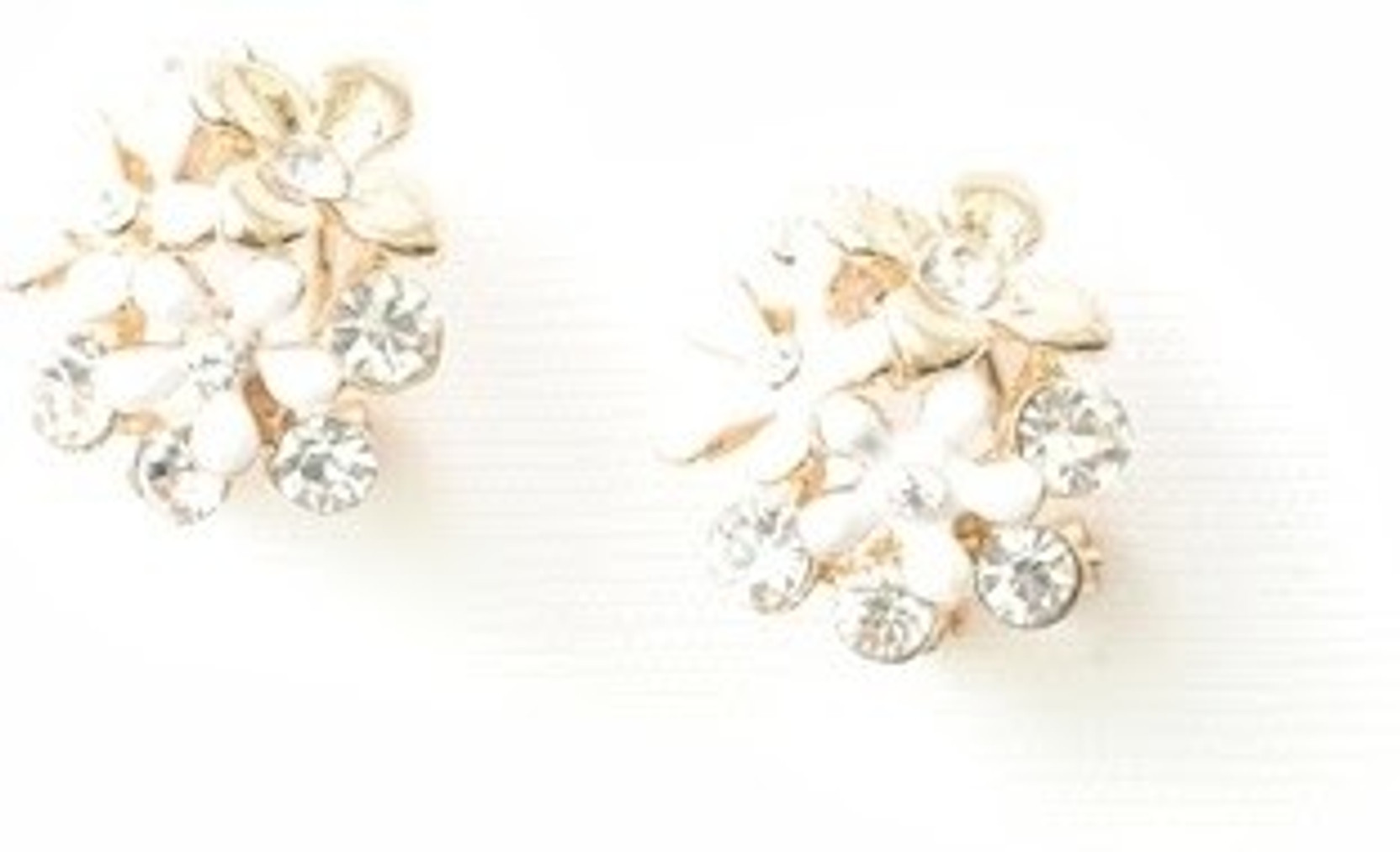 Buy Pretty Women Alloy Stud Earring Online at Best