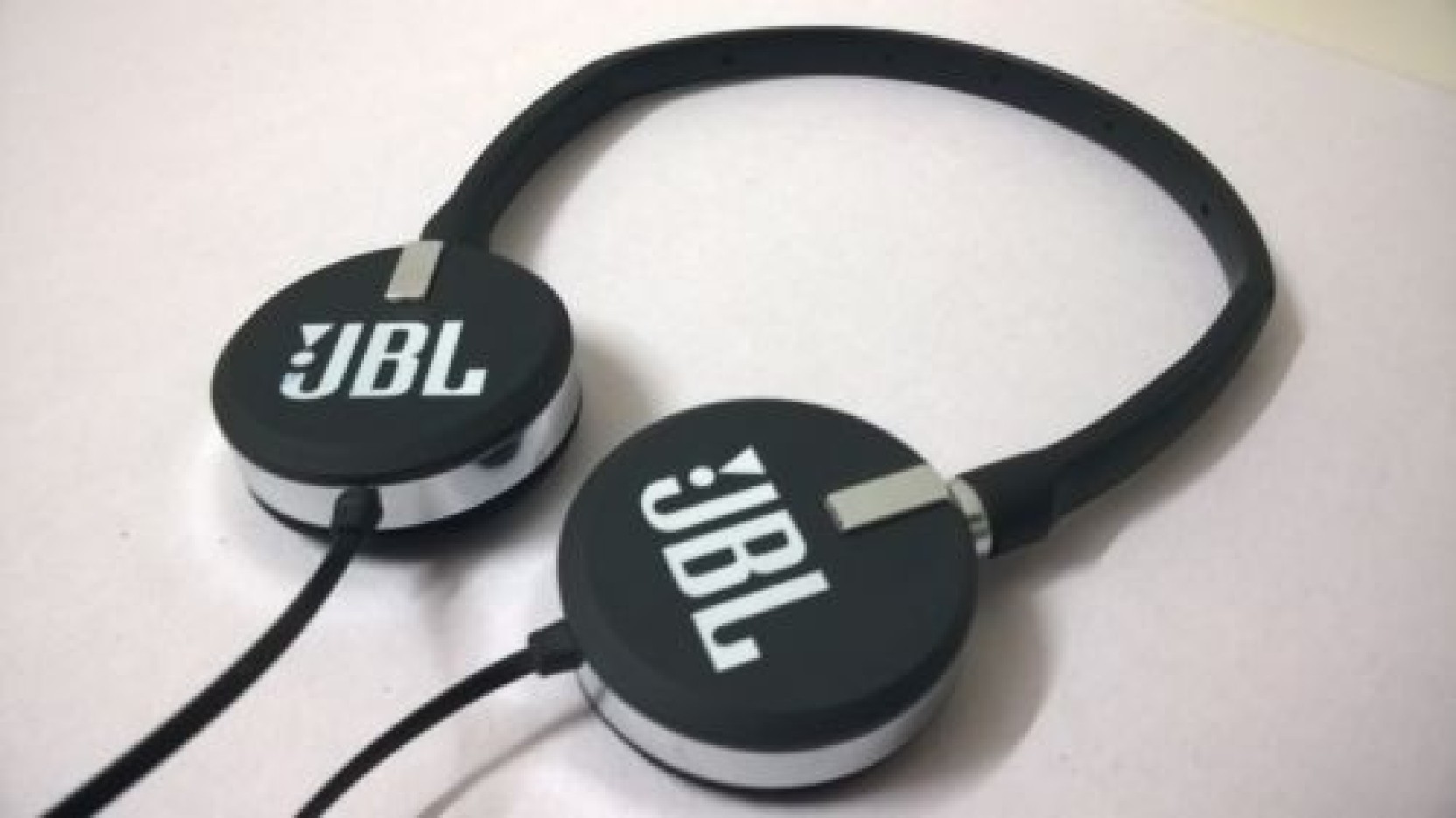 JBL T26C Wired Headphone Price in India - Buy JBL T26C Wired Headphone Online - JBL : Flipkart.com