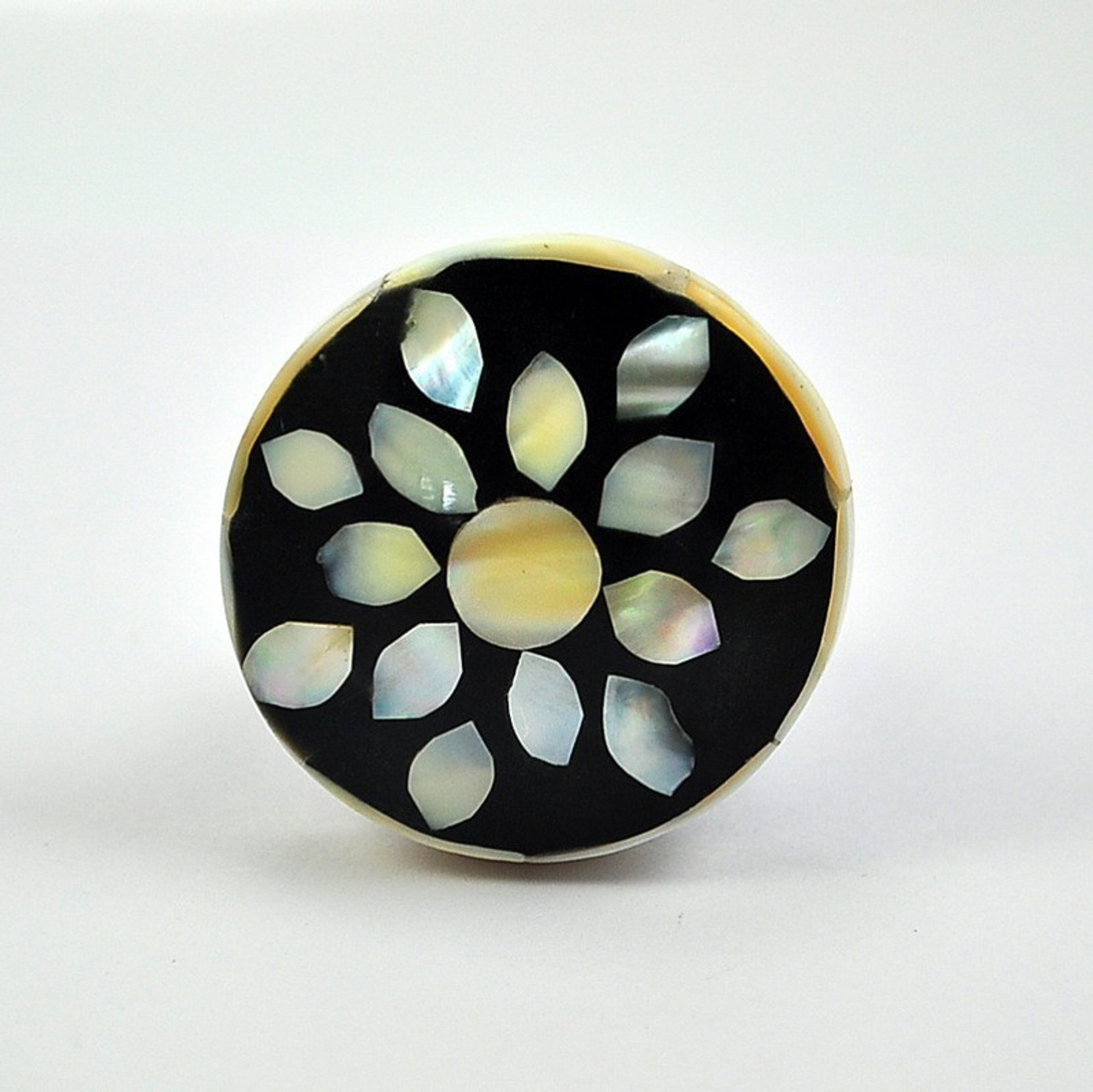 Karmakara Nautical Design White Black Cupboard Drawer Knob Pulls