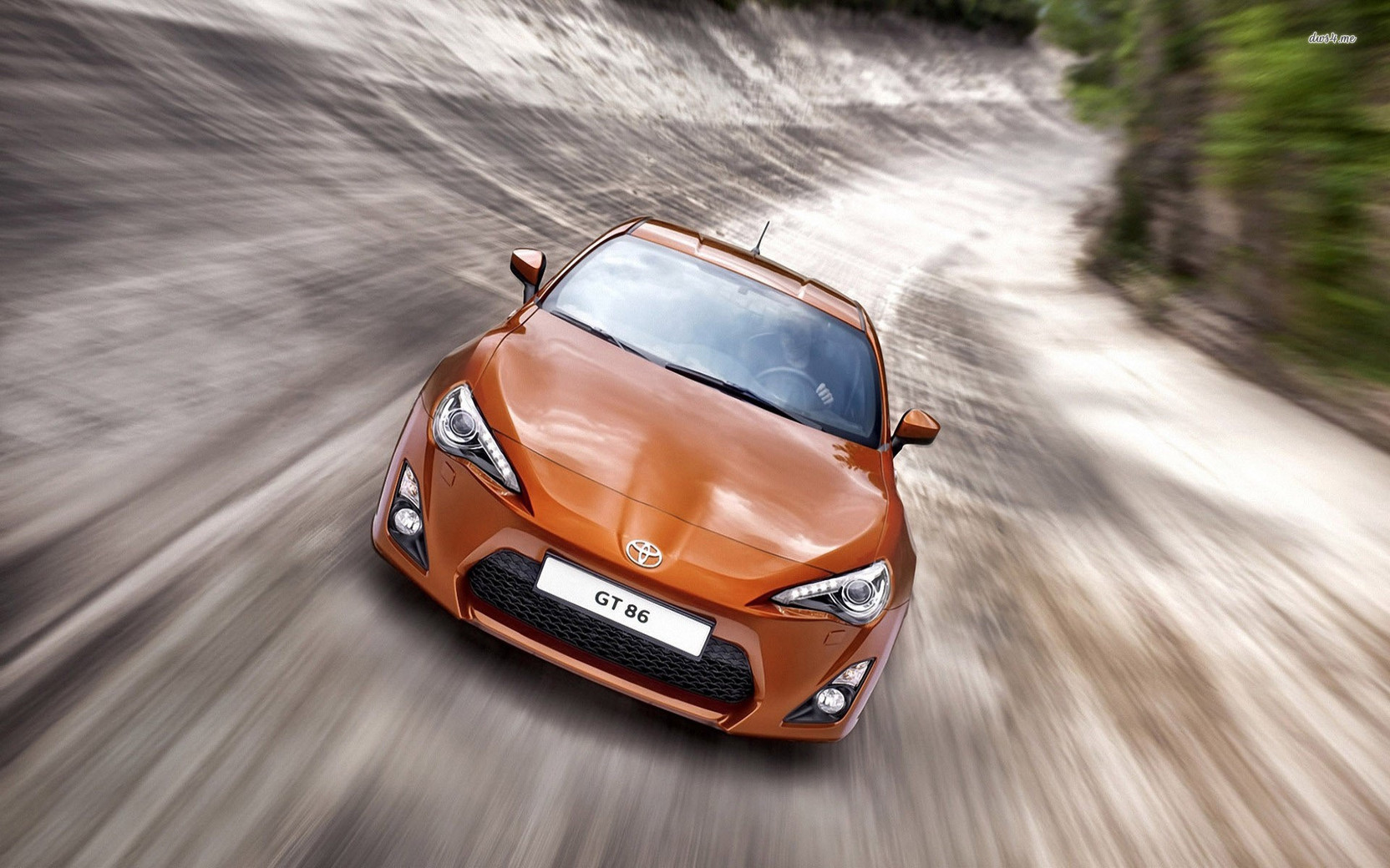 Une Orange dans le 33 Athah-2012-toyota-gt86-poster-atheddwpcar2454-large-original-imaefbswa2gnps3p