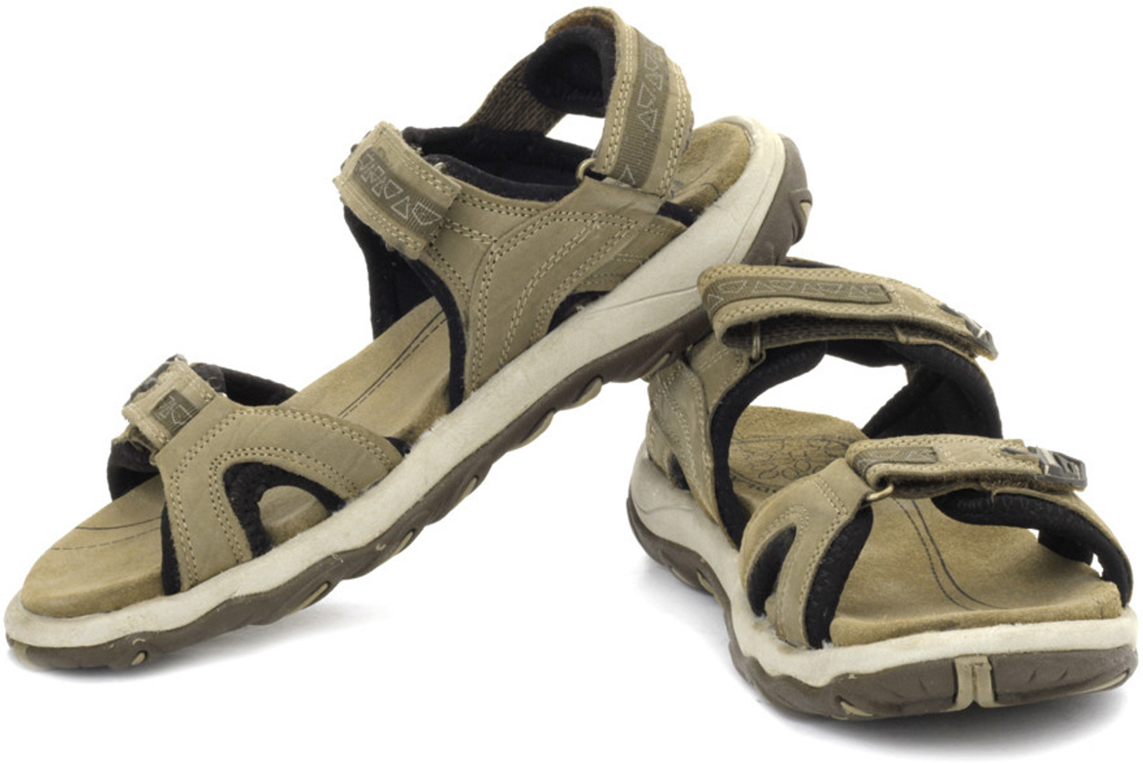 leather sandals flipkart