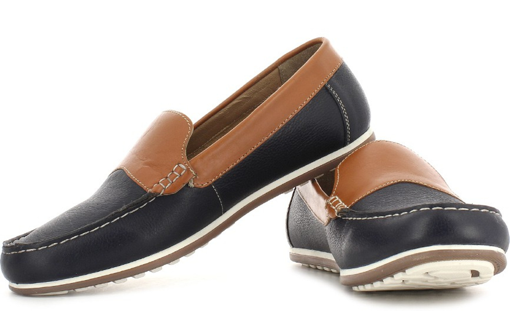 Van heusen online shopping About Van Heusen Store Van Heusen Store is located at N Gasser Rd Ste in Baraboo, WI - Sauk County and is a business listed in the category Factory Outlet Stores.