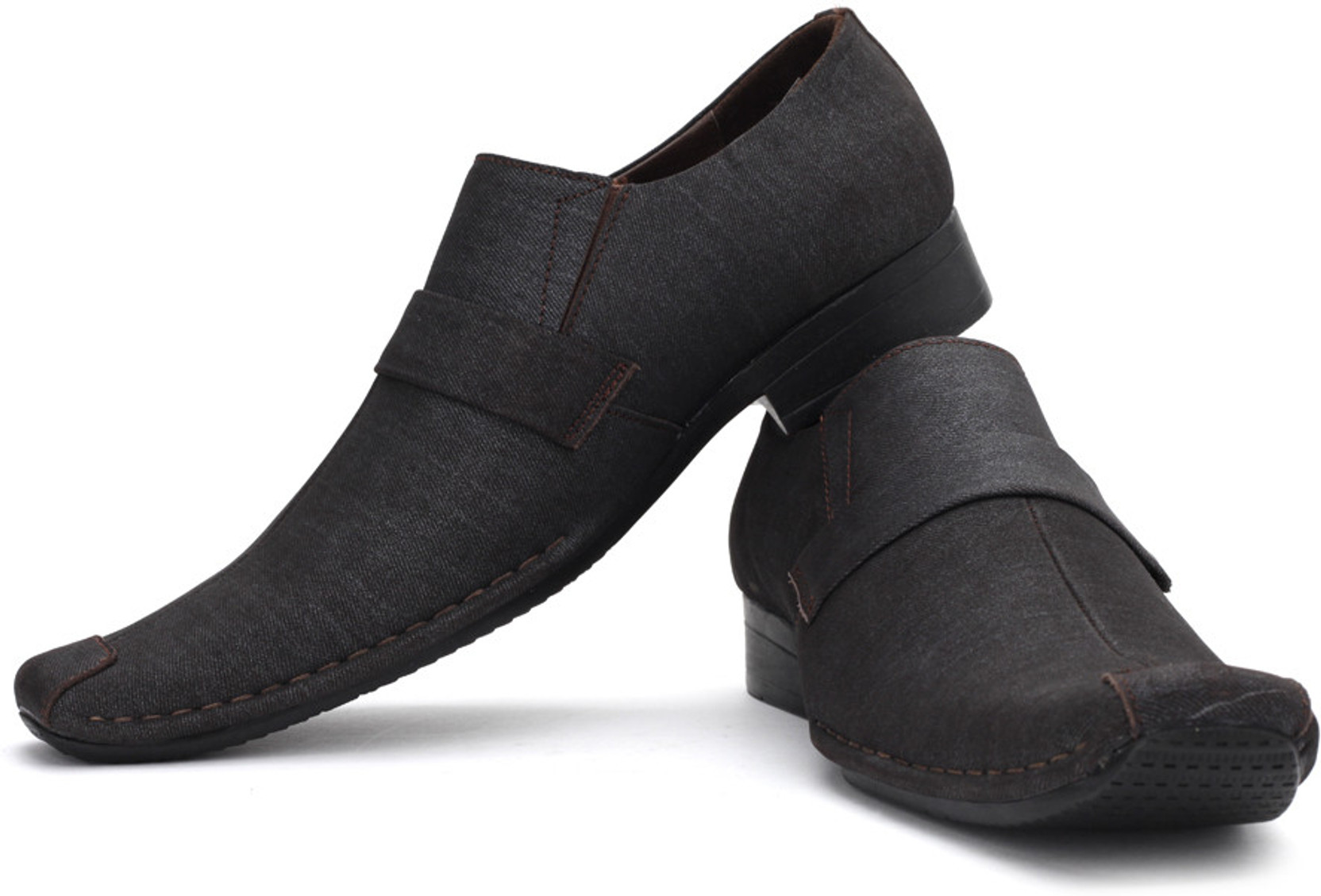 flipkart mochi sandals
