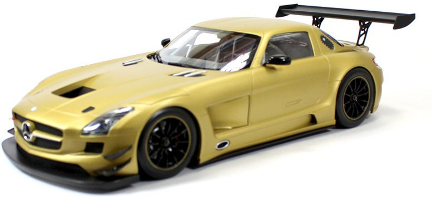 Minichamps Mercedes Benz Sls Amg Gt3 Street 2011 1 18 By