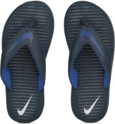 nike flip flops blue