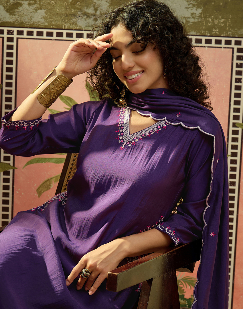 Skylee Women Cotton Blend, Silk Blend Kurta Pant Dupatta Set
