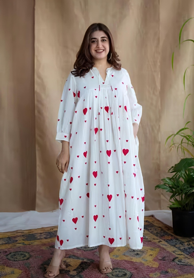MOOLCHO Women Printed Viscose Rayon Anarkali Kurta (White, Red)