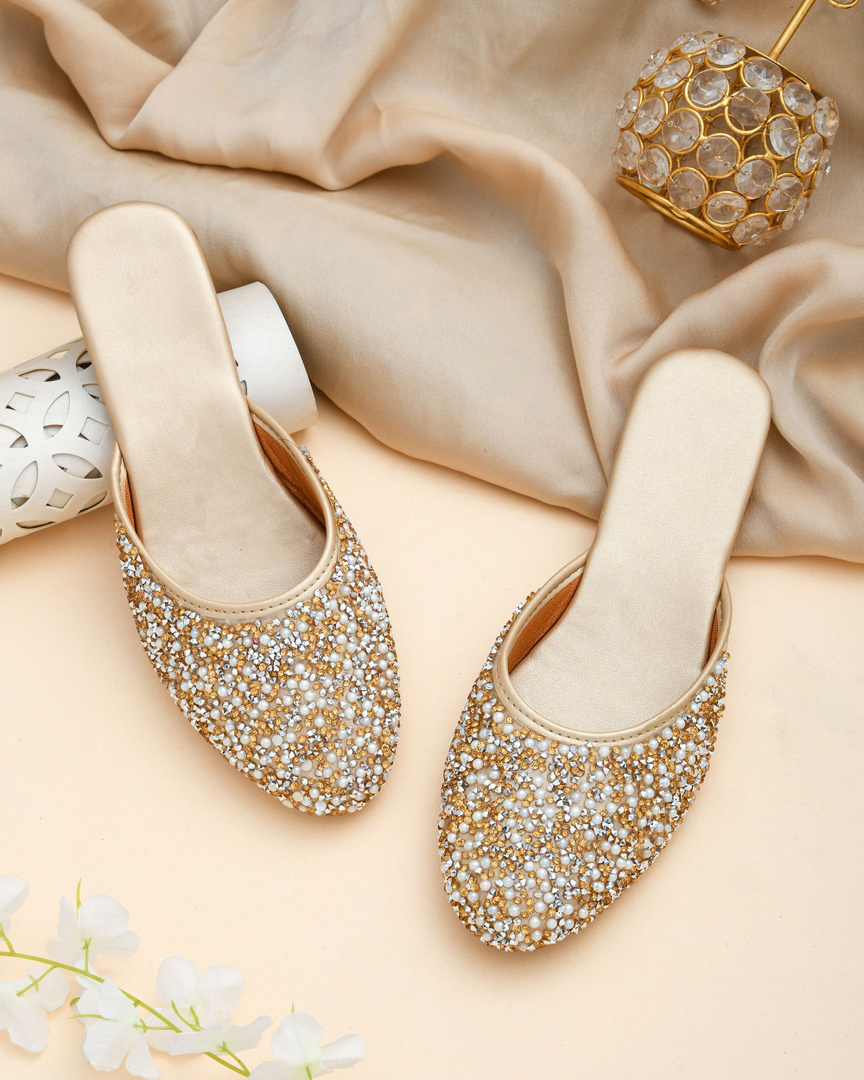 AMAZING TRADERS Women Flats Sandal (Gold , 9)