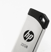 HP V236W USB Metal Flash Drive - Pendrive 32GB -USB 2.0 32 GB Pen Drive(Silver)